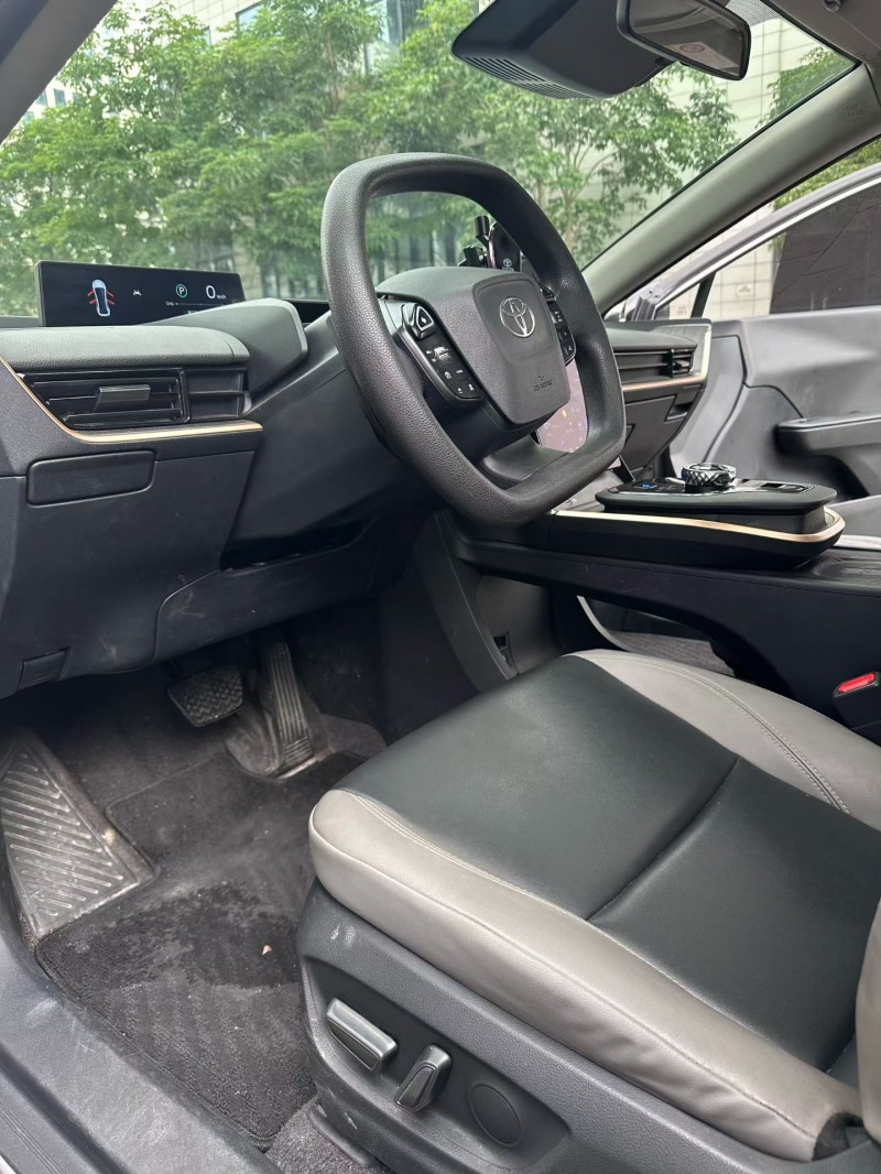 佛山23年丰田BZ3Pro6