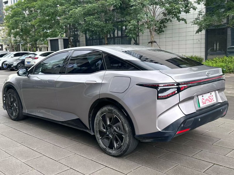 佛山23年丰田BZ3Pro8