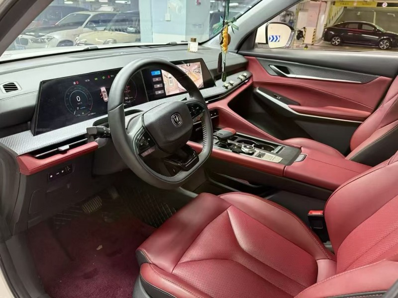 成都22年长安汽车CS753