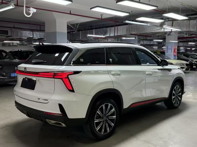 成都22年长安汽车CS757