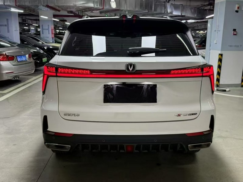 成都22年长安汽车CS758