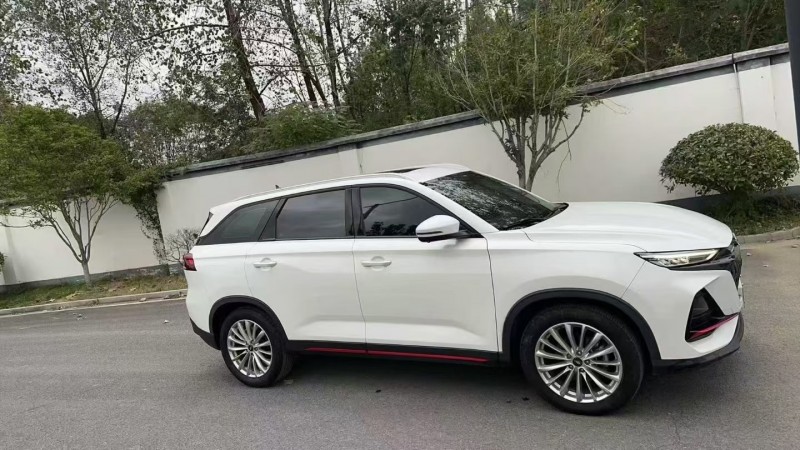 嘉兴23年长安汽车欧尚2