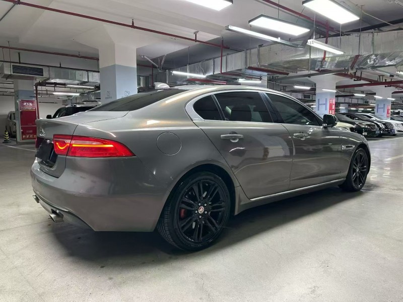 成都19年捷豹XEL7