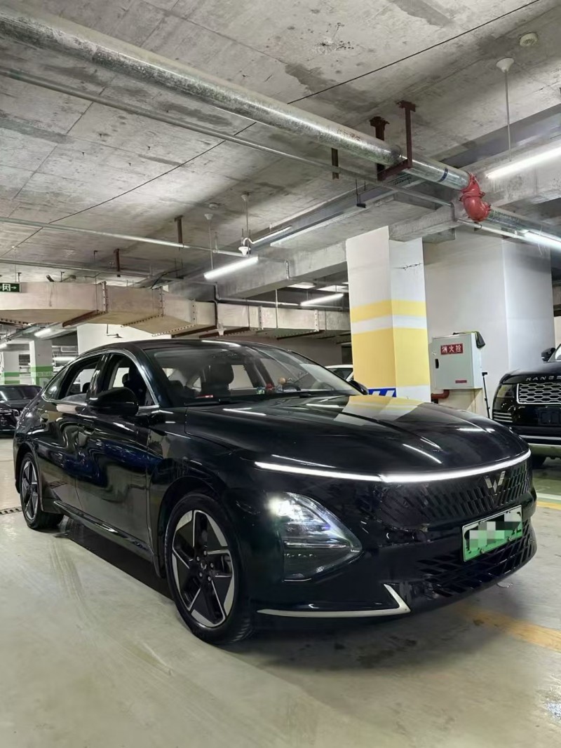 成都24年五菱汽车星光2