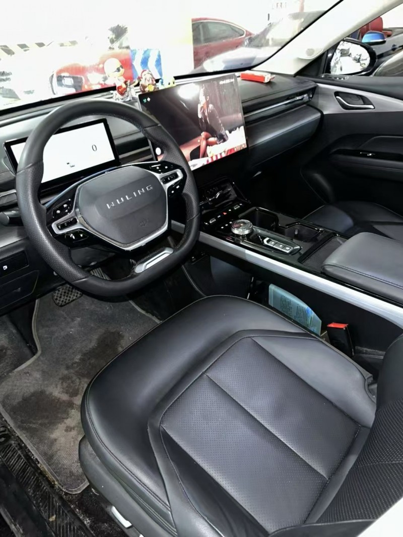 成都24年五菱汽车星光3