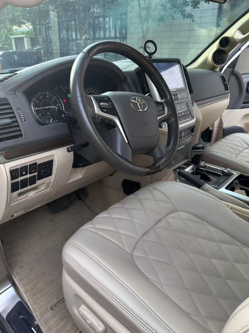 佛山20年丰田兰德酷路泽4