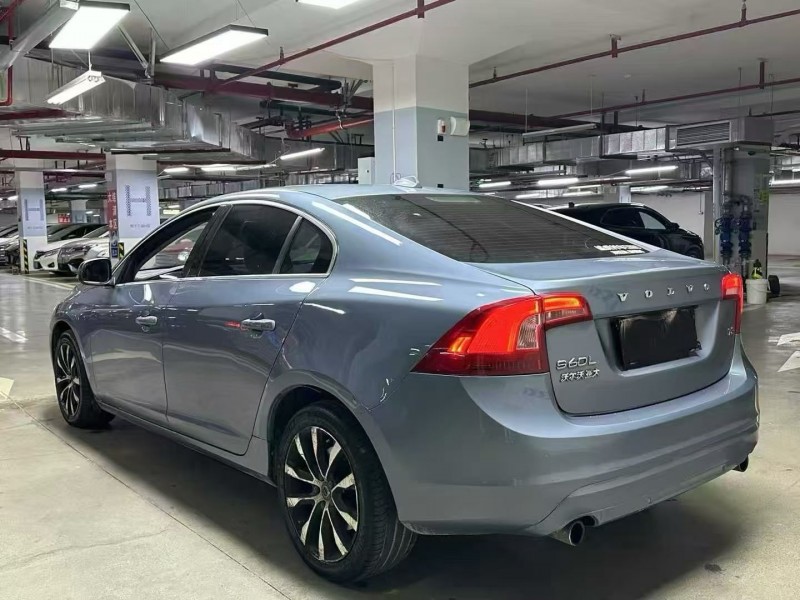 成都18年沃尔沃S60L9