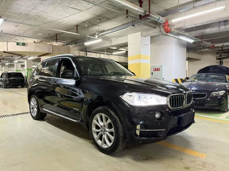 成都17年宝马X56