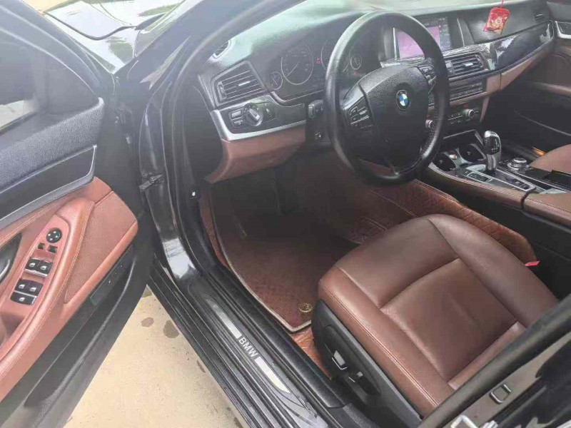 保定15年宝马5系8