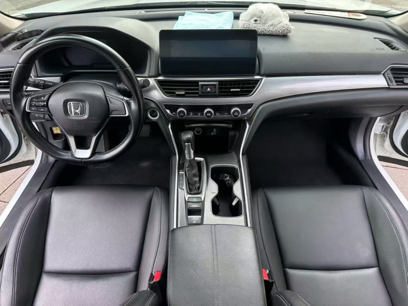 佛山22年本田雅阁5