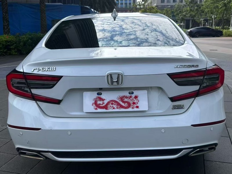 佛山22年本田雅阁9