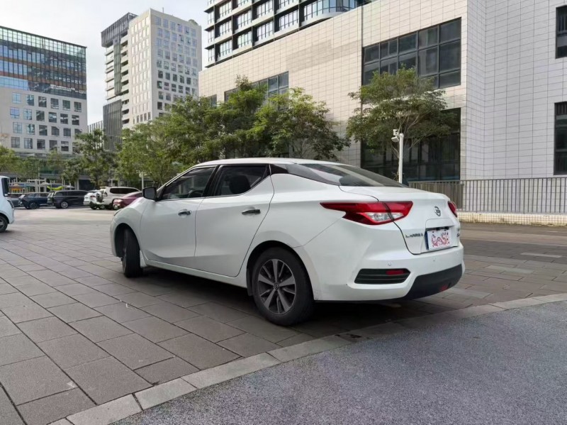 佛山19年日产蓝鸟7