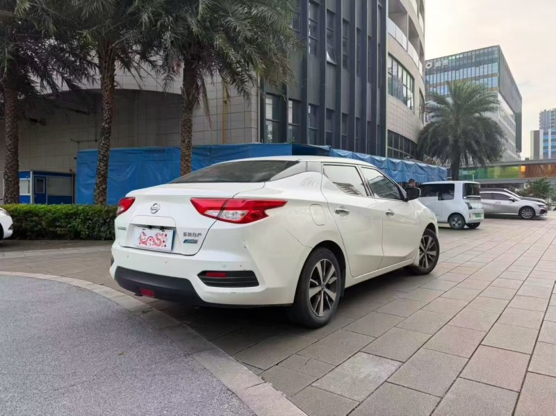 佛山19年日产蓝鸟8