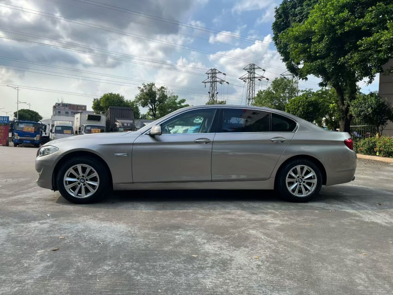 中山13年宝马5系3