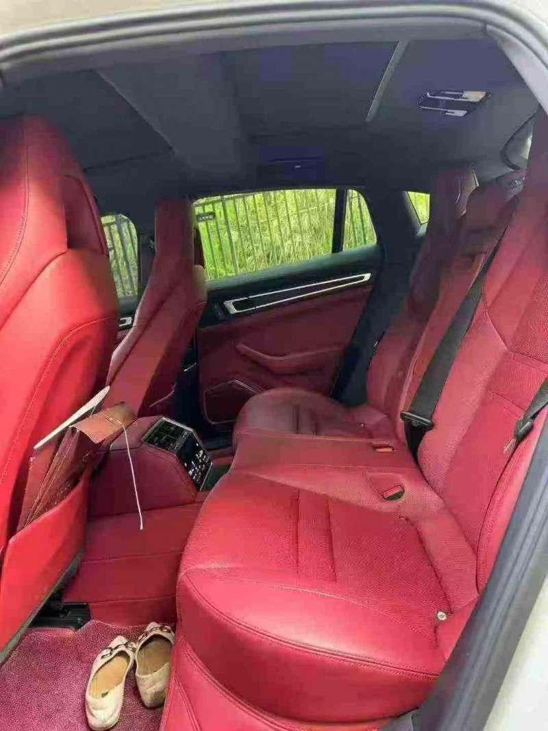 重庆24年保时捷帕拉梅拉5