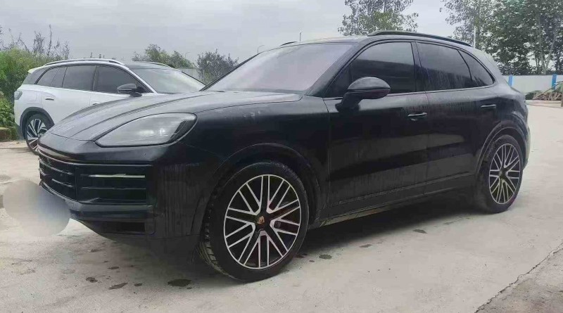 重庆24年保时捷卡宴3