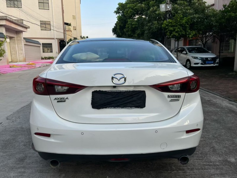 中山18年马自达昂克赛拉9