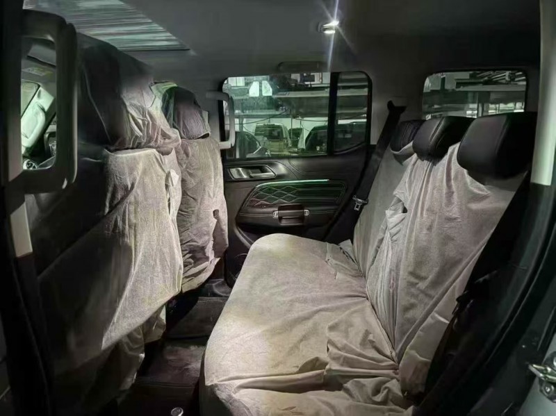 青岛25年长城汽车坦克3