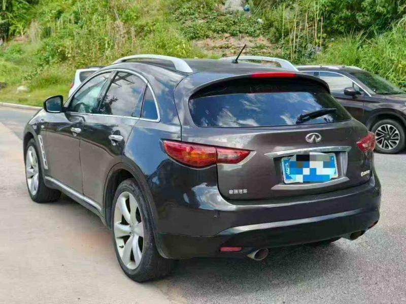 厦门09年英菲尼迪FX357