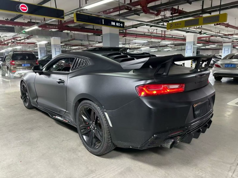 成都18年雪佛兰科迈罗8