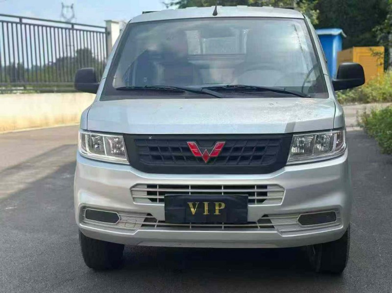 漳州21年五菱汽车荣光1