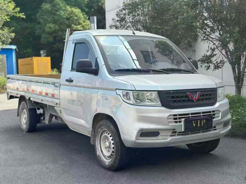 漳州21年五菱汽车荣光3