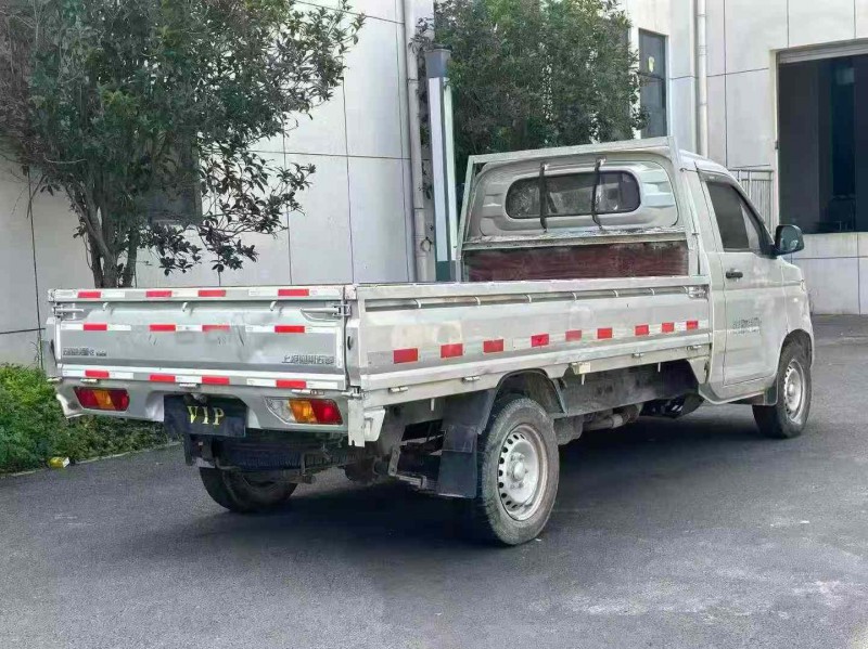 漳州21年五菱汽车荣光7