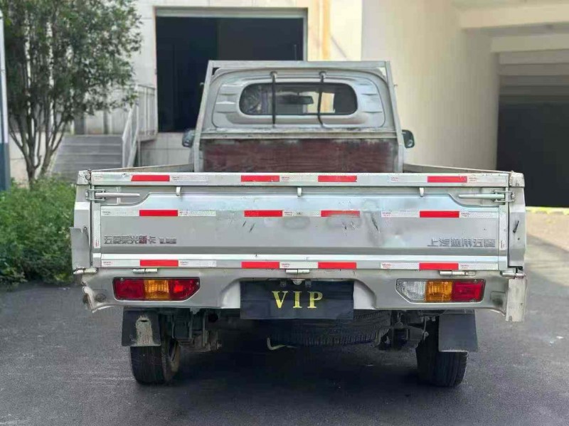 漳州21年五菱汽车荣光8