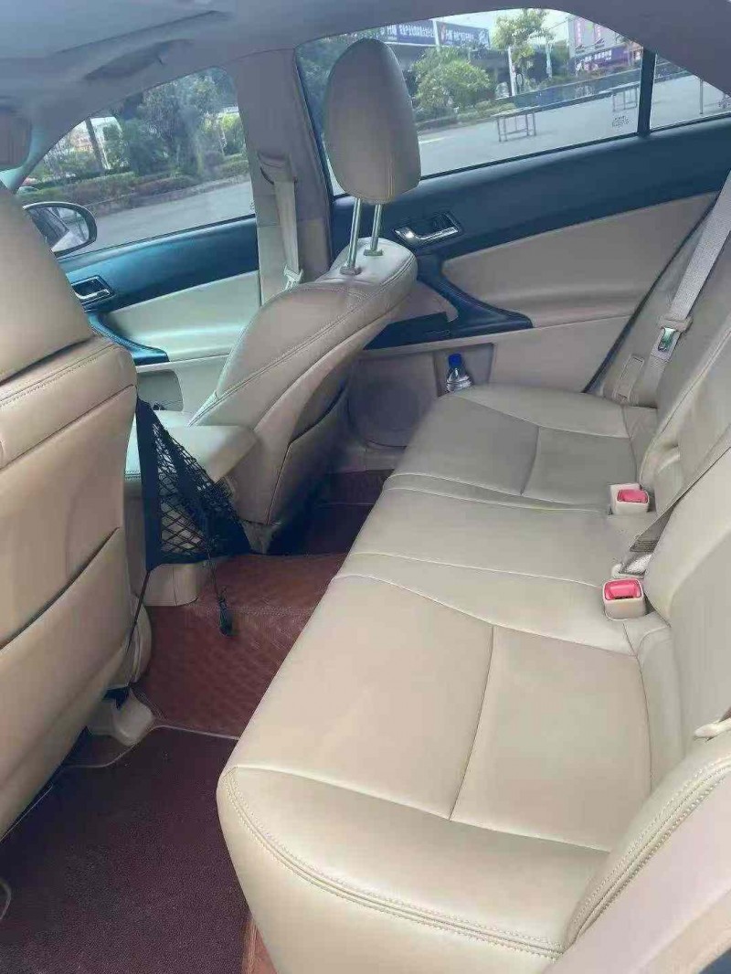 漳州13年丰田锐志6