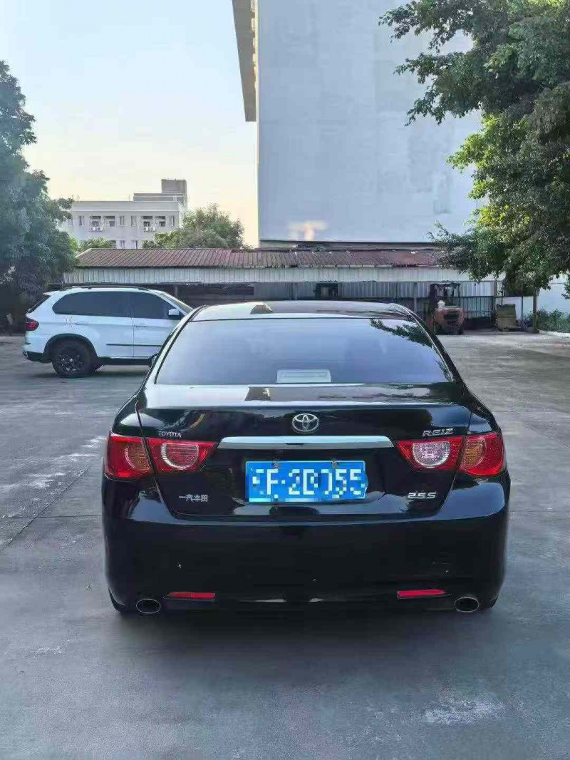 漳州12年丰田锐志9