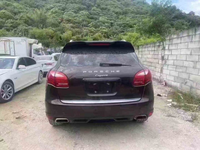 深圳14年保时捷卡宴8