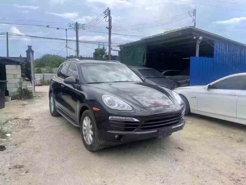 深圳14年保时捷卡宴9