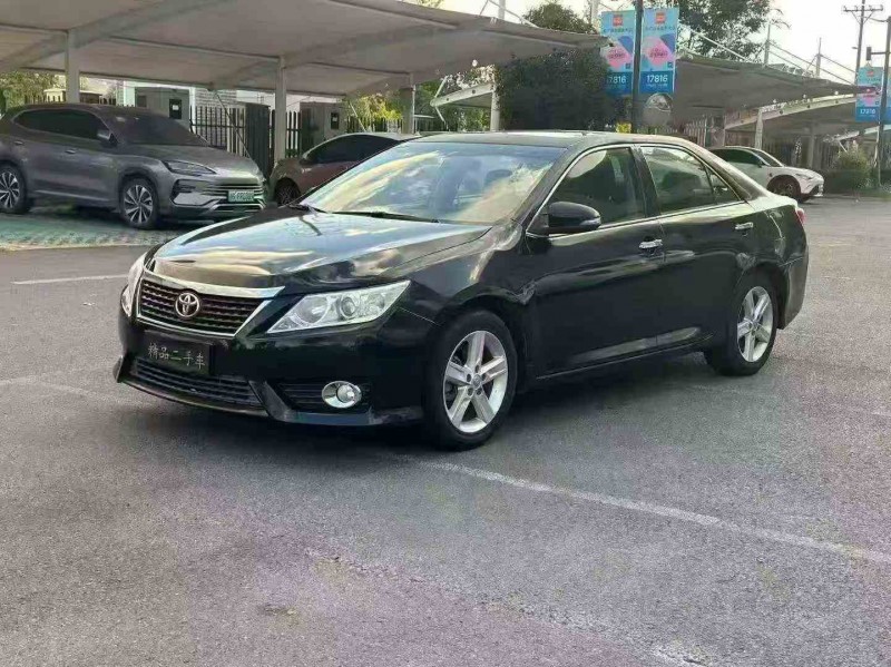 绍兴14年丰田凯美瑞1
