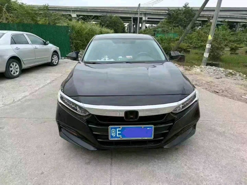 佛山21年本田雅阁1