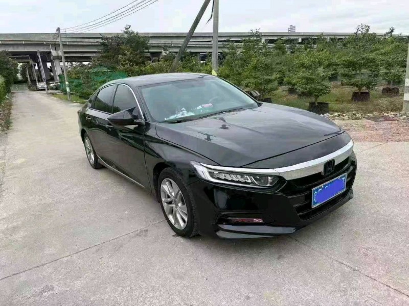 佛山21年本田雅阁2