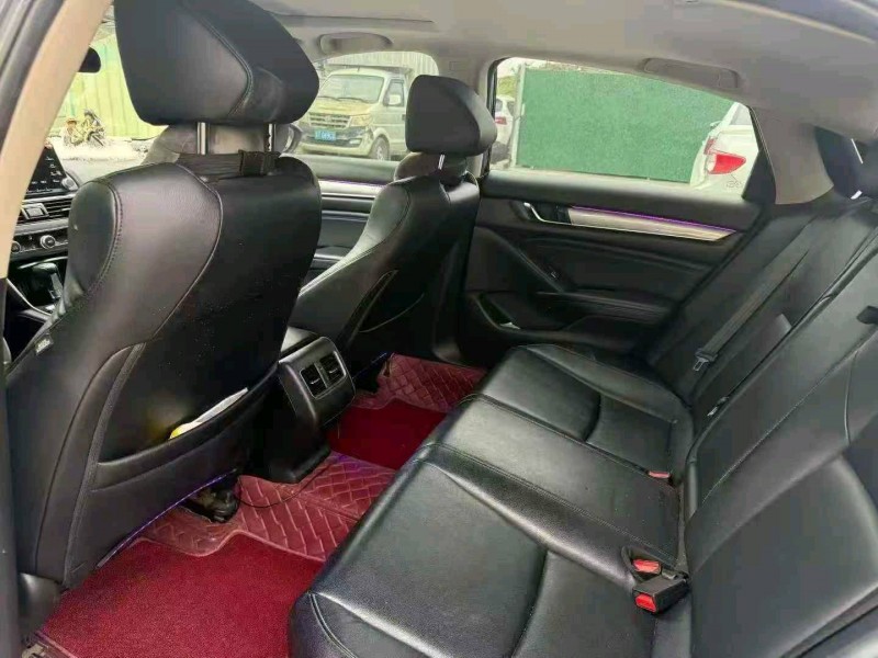 佛山21年本田雅阁5