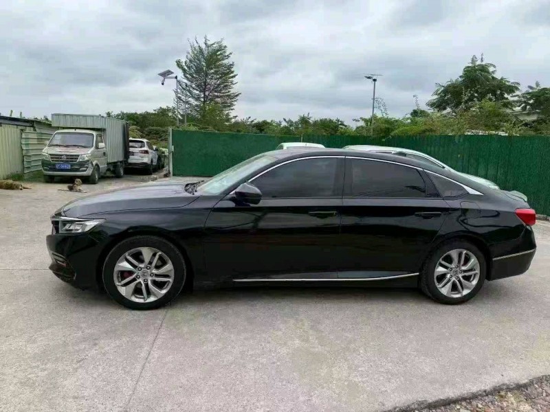 佛山21年本田雅阁6