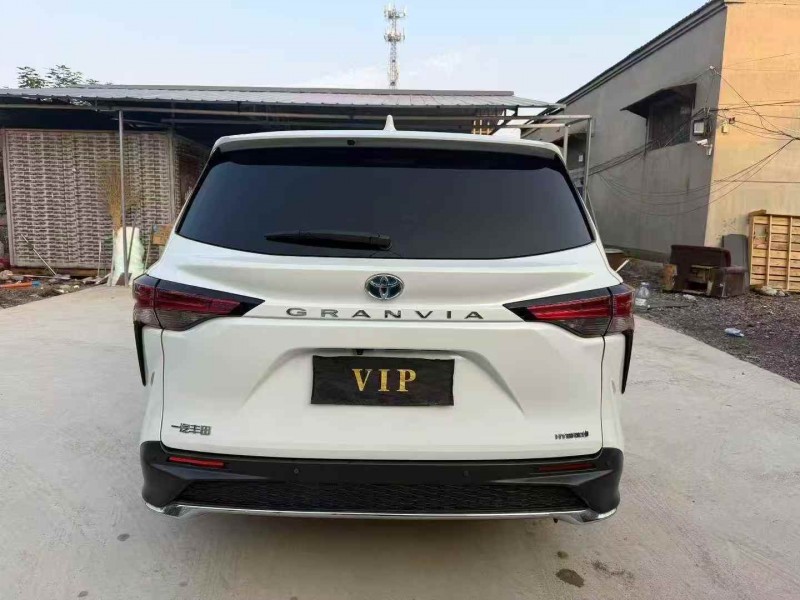 东营24年丰田格瑞维亚9