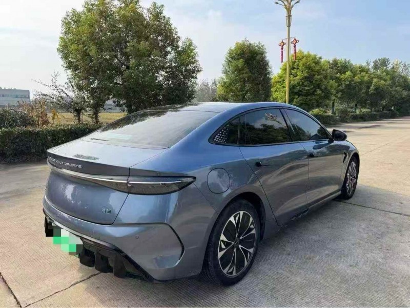 苏州23年比亚迪海豹8