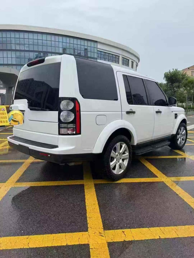 秦皇岛16年路虎发现8