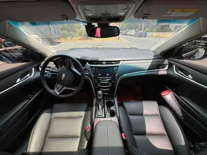 新余18年凯迪拉克XTS5