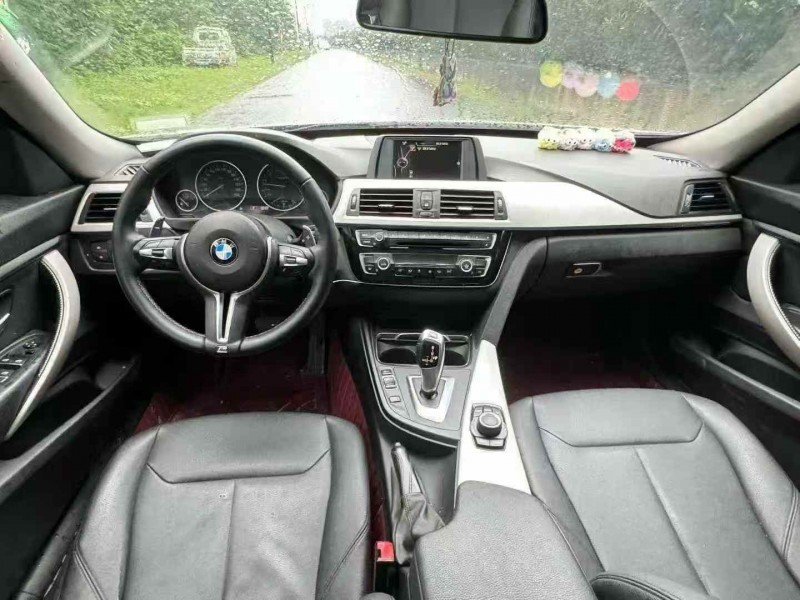 淮北17年宝马3系5