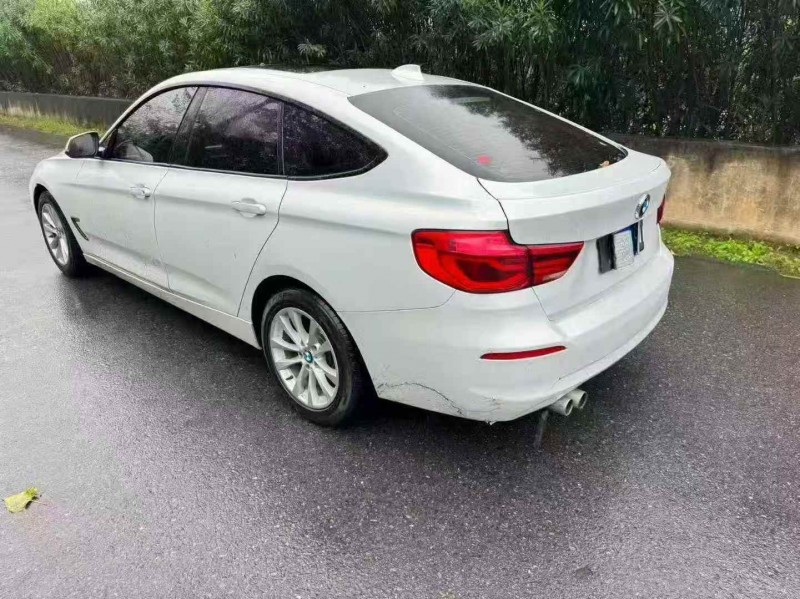 淮北17年宝马3系8