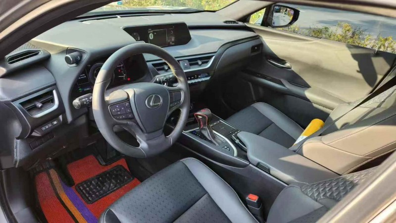 衢州20年雷克萨斯UX4