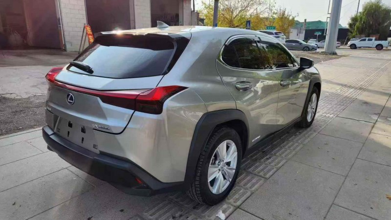 衢州20年雷克萨斯UX5