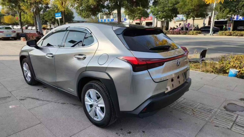 衢州20年雷克萨斯UX6