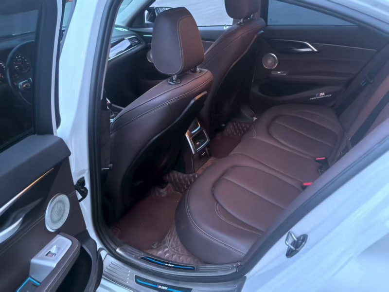 漳州21年宝马1系6