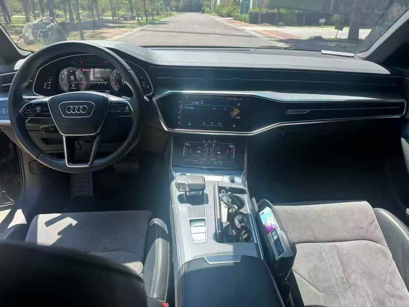 东营23年奥迪A6L4