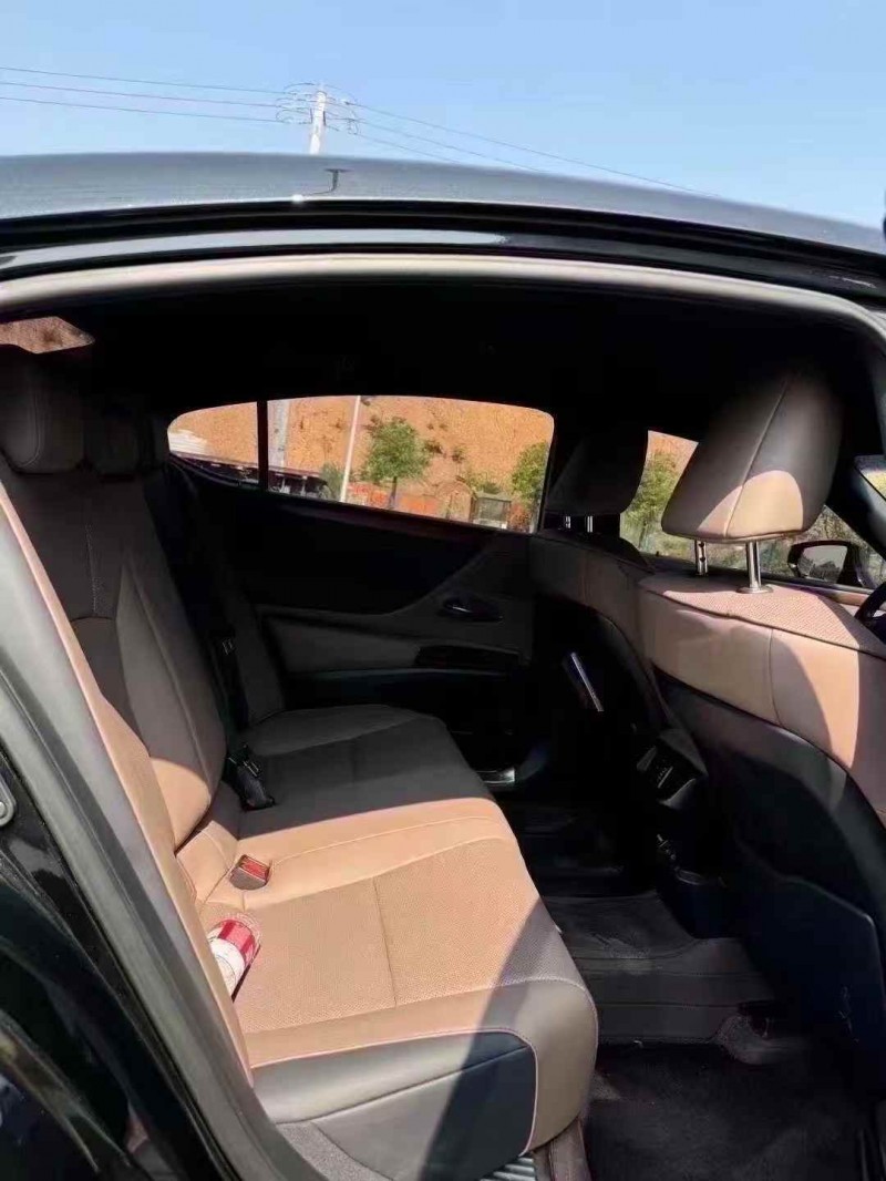 衡阳24年雷克萨斯ES7