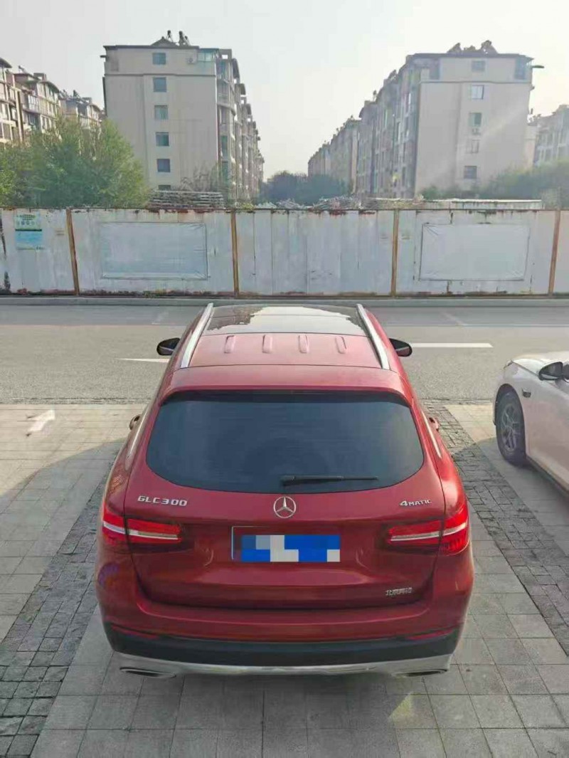 青岛17年奔驰GLC7